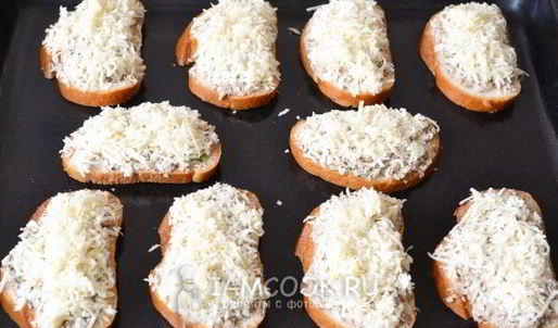 горячие бутерброды с сайрой