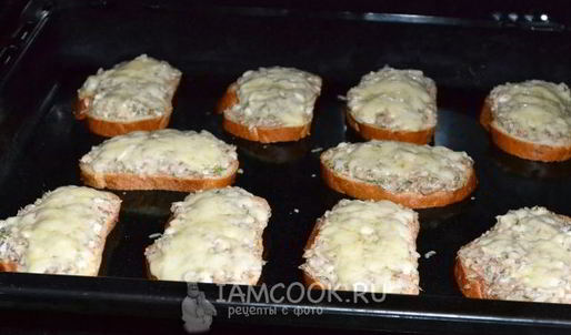 горячие бутерброды с сайрой