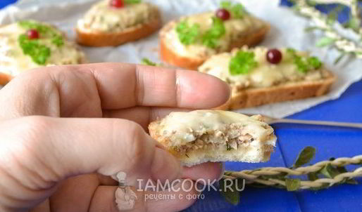 горячие бутерброды с сайрой