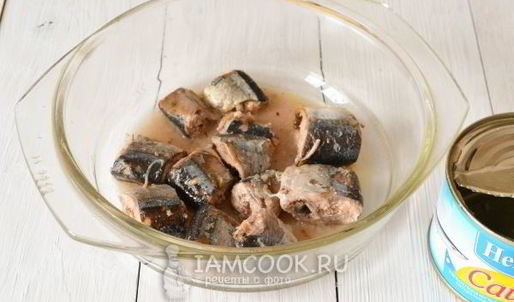 горячие бутерброды с сайрой