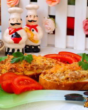 Горячие бутерброды с тунцом