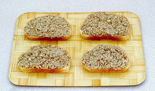 горячие закусочные бутерброды с фаршем