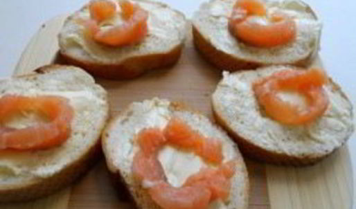 маленькие бутерброды с семгой
