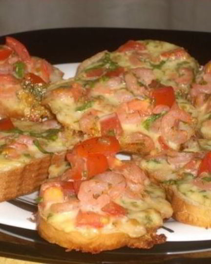 Рецепт пикантных запеченных бутербродов