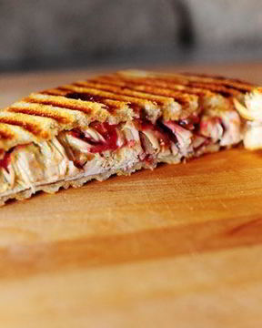 Швейцарский бутерброд с индейкой