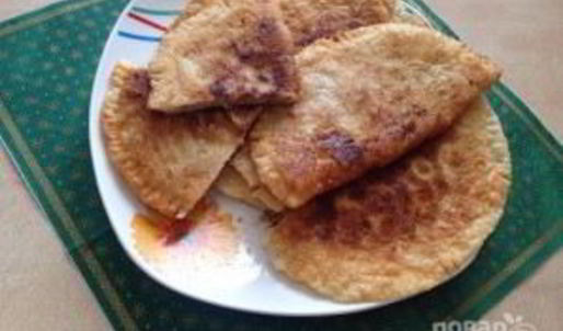 чебуреки из слоеного теста