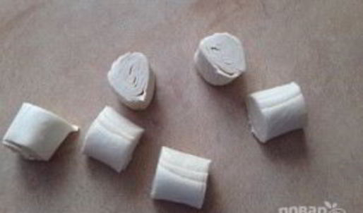 чебуреки из слоеного теста