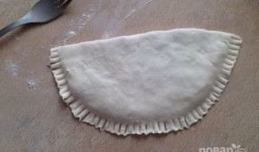 чебуреки из слоеного теста