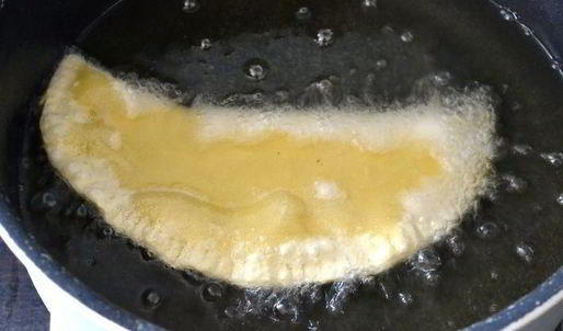 чебуреки на заварном тесте