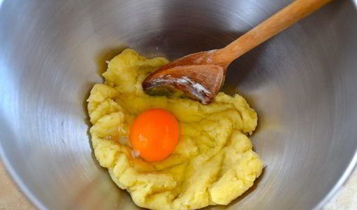 чебуреки на заварном тесте