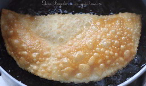 домашние чебуреки