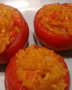 Фаршированные помидоры и перцы по-гречески