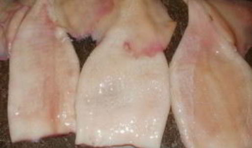 фаршированные кальмары с рисом и яйцом