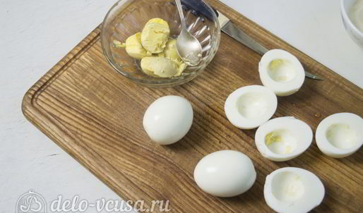 яйца фаршированные куриной печенью