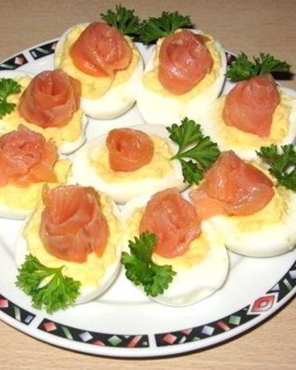 Рецепт яиц, фаршированных семгой