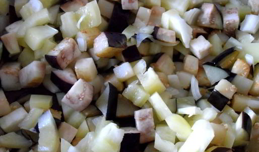 икра из баклажанов с болгарским перцем и чесноком