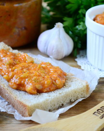 Рецепт икры кабачковой пикантной