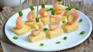Закуски на шпажках