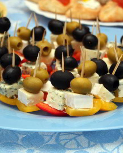 Рецепт канапе на шпажках