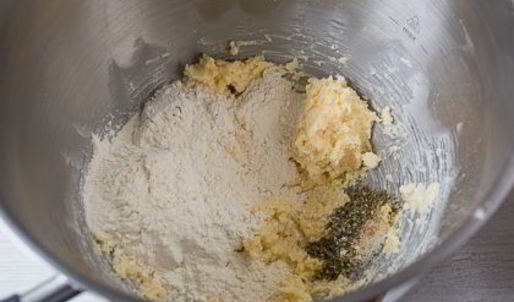 канапе на сырном печенье