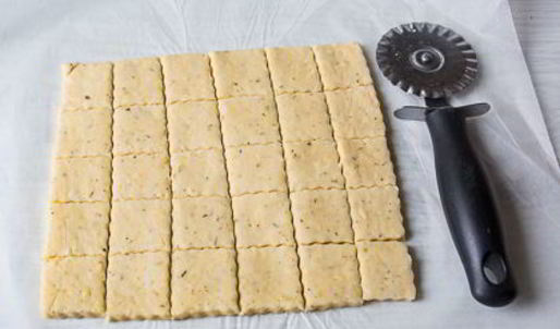 канапе на сырном печенье