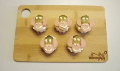 канапе обезьянки на шпажках