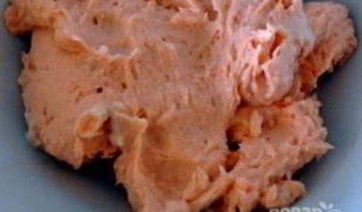 канапе с огурцом и красной рыбой