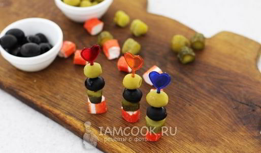 канапе с оливками