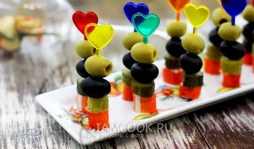 канапе с оливками