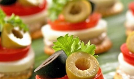 канапе с паштетом