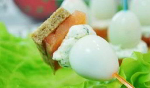 канапе с перепелиными яйцами