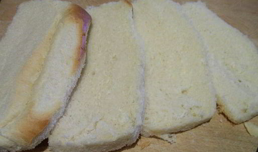 канапе с селедкой и томатным маслом