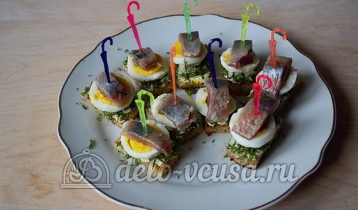 канапе с селедкой