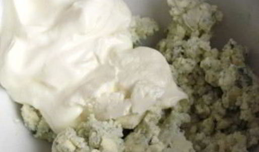 канапе с сыром дор блю