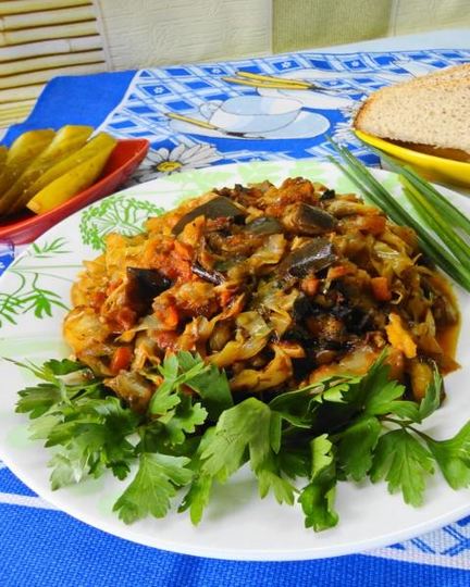 Рецепт капусты с баклажанами