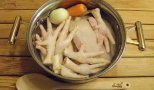 холодец из куриных лапок