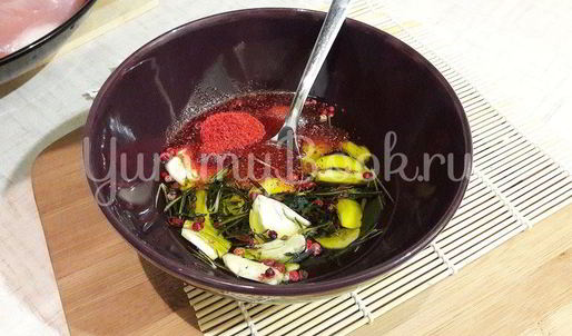 куриное филе, замаринованное в оливковом масле с розмарином и тимьяном