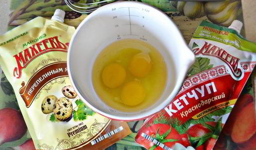 фриттата с баклажанами, картофелем и перцем