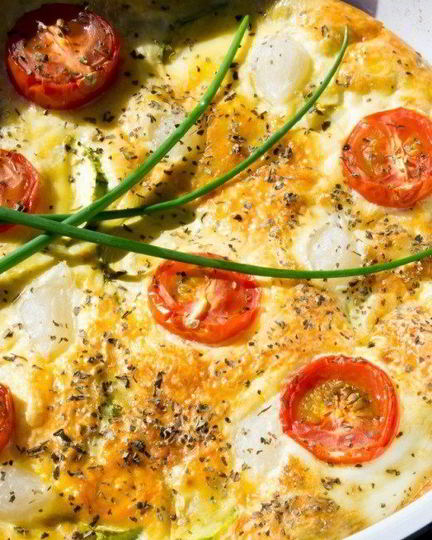 Рецепт фриттаты с черри, кабачком и горохом