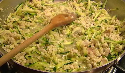 фриттата с начинкой из курицы и овощей