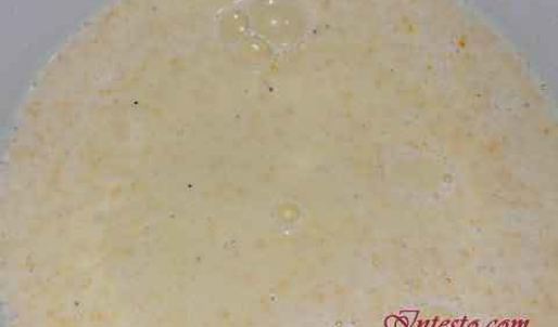 фриттата с зеленым горошком, ветчиной и луком