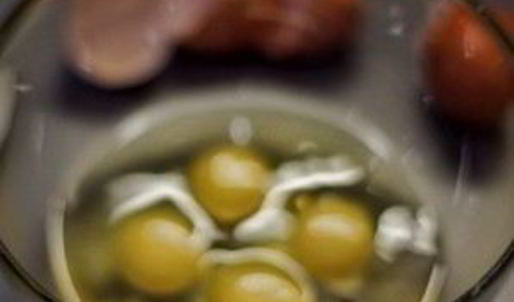 омлет с голубым сыром