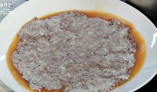 прыгающий омлетный рулет