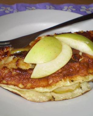 Яблочный омлет