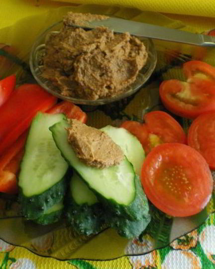 Рецепт паштета из чечевицы с орехами и черносливом