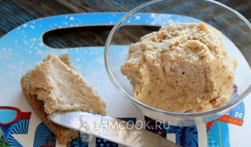 паштет из фасоли с миндалем