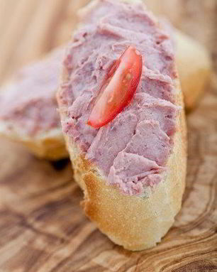 Паштет из куриной печени с чесноком и тимьяном