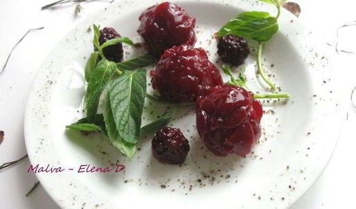 паштет из куриной печени в ежевичном желе