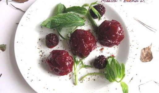 паштет из куриной печени в ежевичном желе