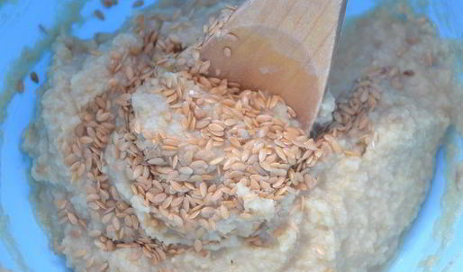 паштет из нута с яблоками и хлебцами из отрубей